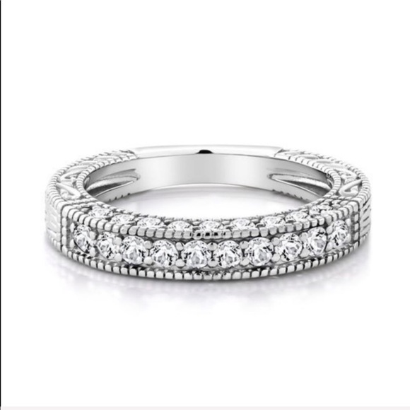 STERLING SILVER WHITE SAPPHIRE RING - Picture 2 of 8